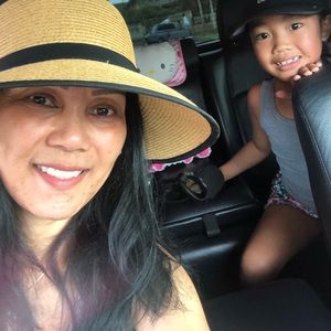 Meet your Posher, Cynthia